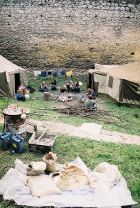 08.Foto Prva Brigada 2003 Hlavne Nadvorie 203x300