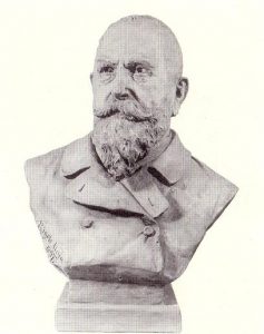 01 Konyoki Jozsef Mellszobra 237x300